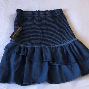 Women dark blue skirt
